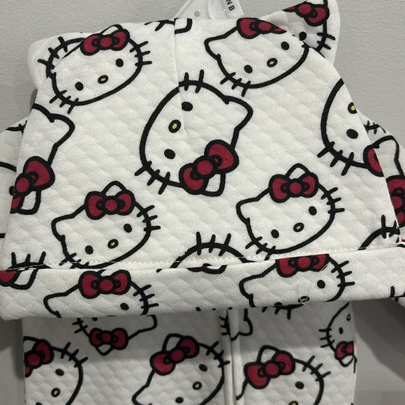 Hello kitty newborn sleeper and hat set - Picture 2 of 3